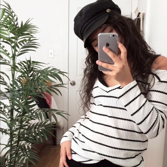 NWT Strip white with black v neck long sleeve - Picture 5 of 5